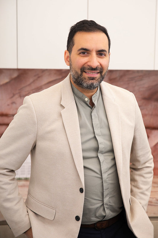 Dr. Ramin Amighian MD